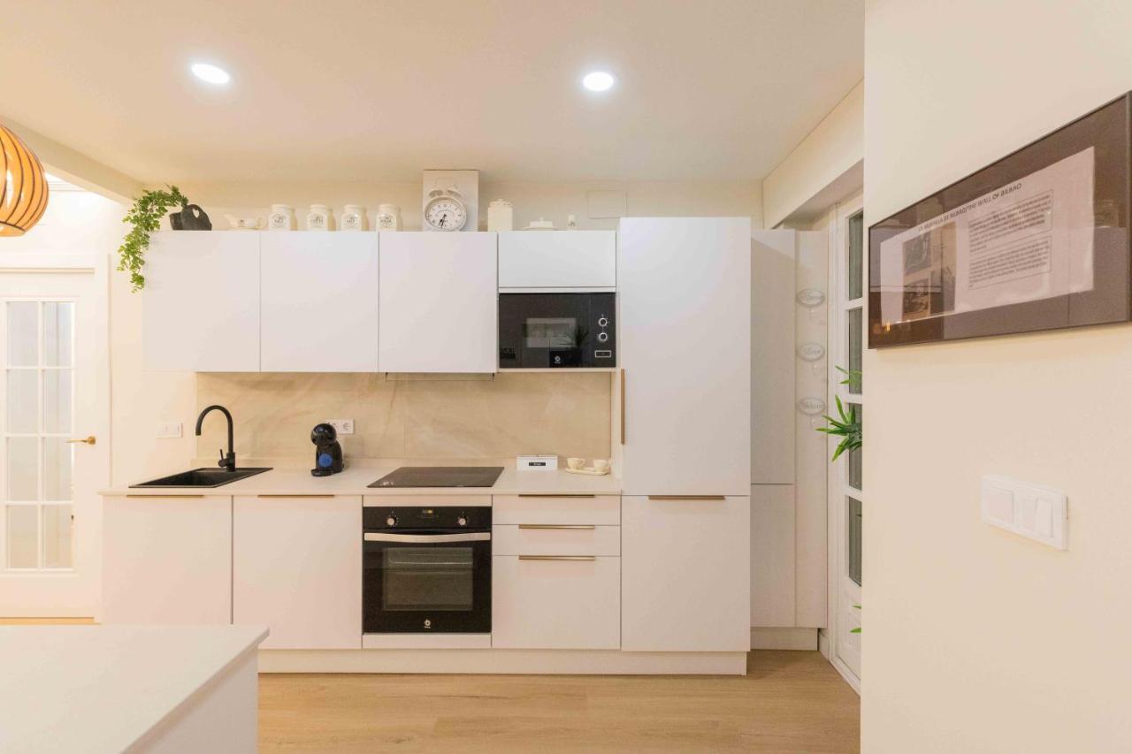 Bilbao Chic Barrena Old Town Apartment Ngoại thất bức ảnh