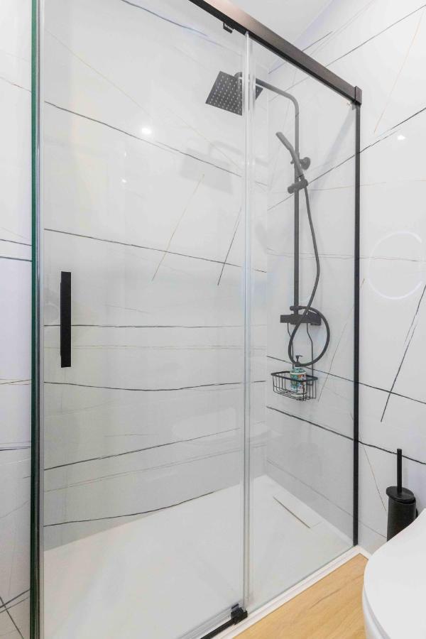 Bilbao Chic Barrena Old Town Apartment Ngoại thất bức ảnh