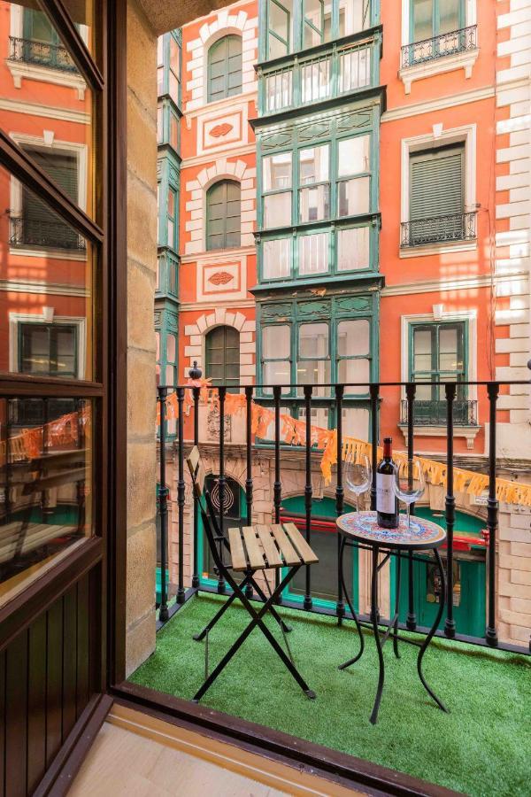 Bilbao Chic Barrena Old Town Apartment Ngoại thất bức ảnh