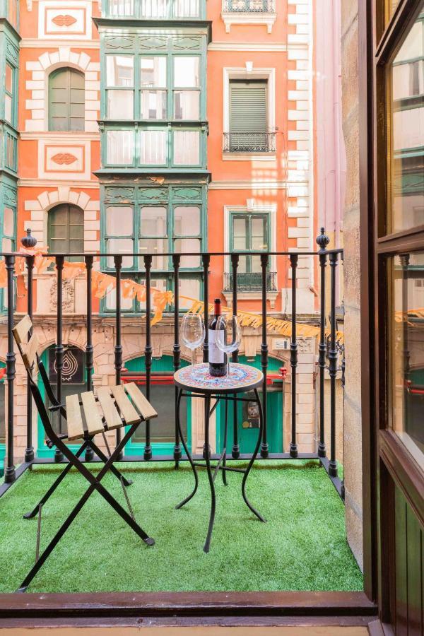Bilbao Chic Barrena Old Town Apartment Ngoại thất bức ảnh