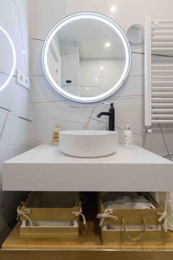 Bilbao Chic Barrena Old Town Apartment Ngoại thất bức ảnh